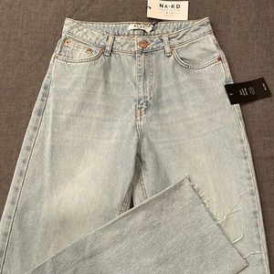 NWT NA-KD Straight High Waist Raw Hem Jeans LIGHT BLUE / Size EU 40